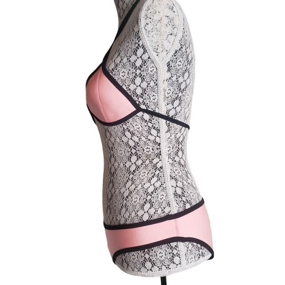 Triangl 2 Piece Swimsuit Set - Picture 2 of 12